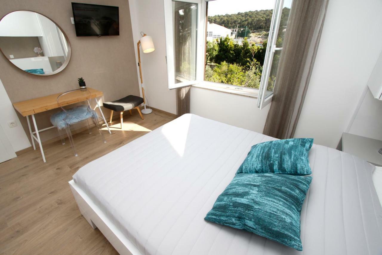 Apartments Besker Makarska Exterior photo